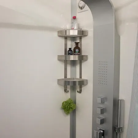 Ботель Boat House *